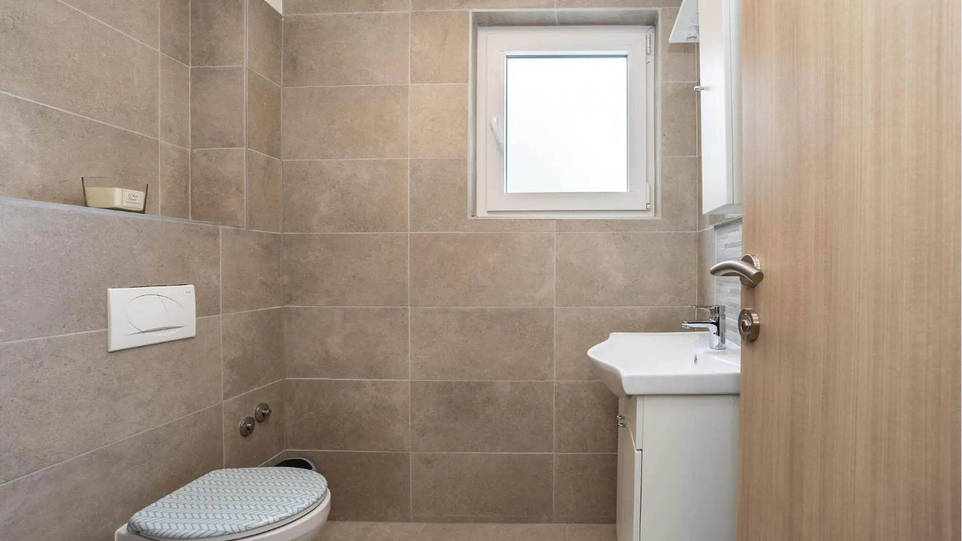 Beautiful Home In Karin With Heated Swimming Pool Nadin 0*,