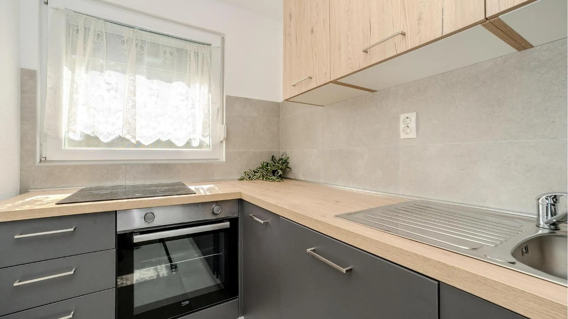 Holiday home Beautiful Home In Karin With Heated Swimming Pool Nadin