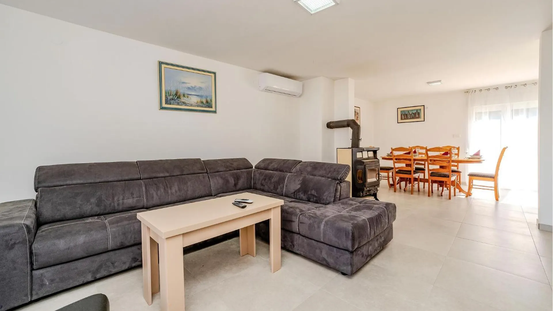 Beautiful Home In Karin With Heated Swimming Pool Nadin Holiday home