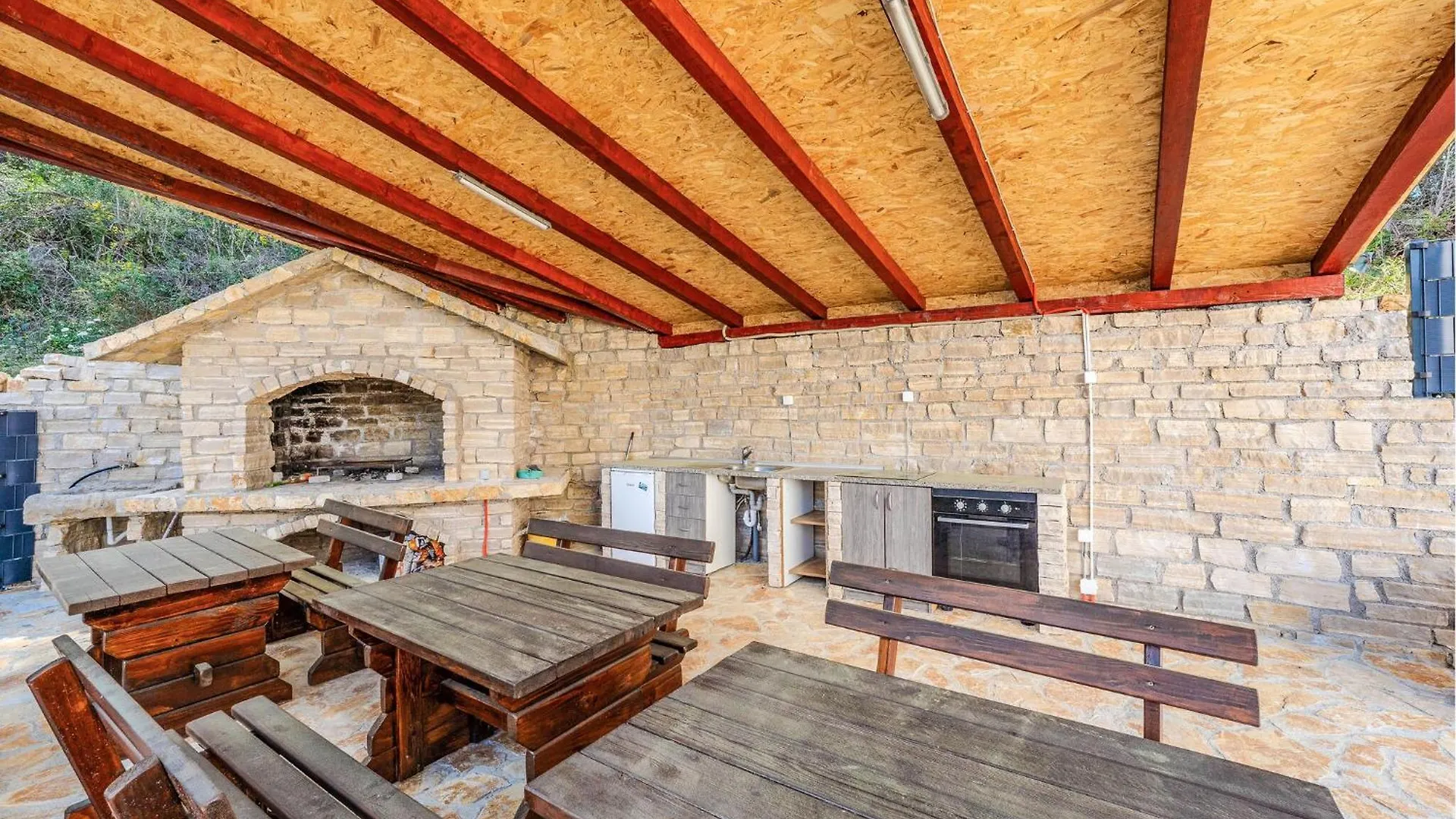 Beautiful Home In Karin With Heated Swimming Pool Nadin